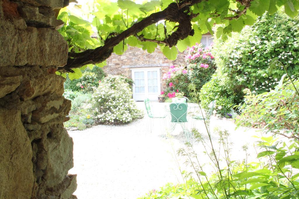 Relais De La Riniere Le Landreau Exterior photo