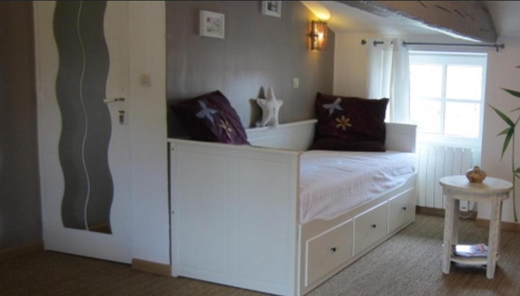 Relais De La Riniere Le Landreau Room photo